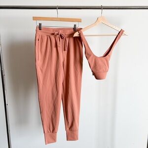 NWT Monrow Sports Bra and Joggers Set Sz X-Small